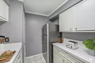 3131 Cummins St, Houston, TX 77027 - Photo 9