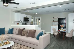 817 S Morgan St, Angleton, TX 77515 - Photo 3