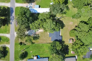 13406 Shady Ln, Old River Winfree, TX 77535 - Photo 19