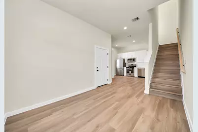 8025 Peachtree Street #B, Houston, TX 77016 - Photo 7