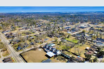 8025 Peachtree Street #B, Houston, TX 77016 - Photo 37