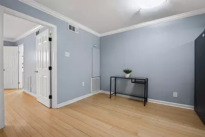 1404 Welch Street #7, Houston, TX 77006 - Photo 11