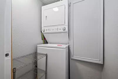 1404 Welch Street #7, Houston, TX 77006 - Photo 19