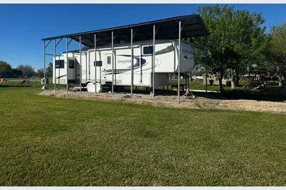 101 Tupelo 1 N, Palacios, TX 77465 - Photo 11