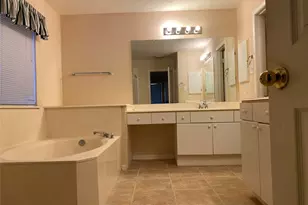 215 W New Meadows Dr, Sugar Land, TX 77479 - Photo 15