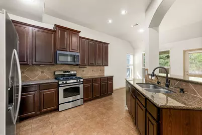 51 Handbridge Place, Tomball, TX 77375 - Photo 13