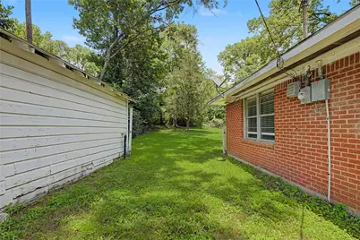802 Cline Street, Huntsville, TX 77340 - Photo 21