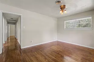 802 Cline St, Huntsville, TX 77340 - Photo 5