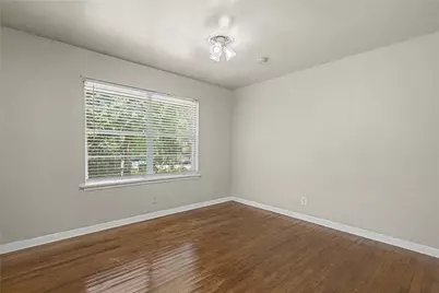 802 Cline Street, Huntsville, TX 77340 - Photo 15