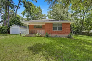 802 Cline St, Huntsville, TX 77340 - Photo 1