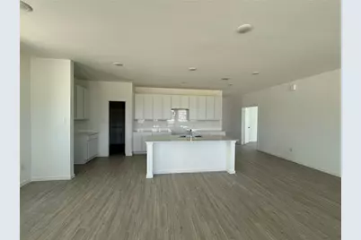 8306 Opal Pond Drive, Angleton, TX 77515 - Photo 3