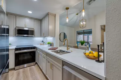 2829 Timmons Lane #120, Houston, TX 77027 - Photo 13