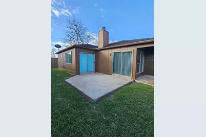 8151 Misty Ridge Lane, Houston, TX 77071 - Photo 3