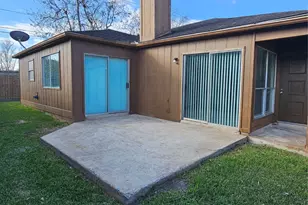 8151 Misty Ridge Ln, Houston, TX 77071 - Photo 3