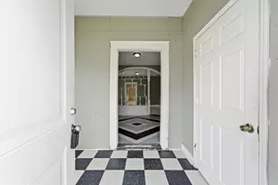 5709 Sherman St, Houston, TX 77011 - Photo 3