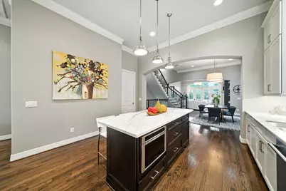 803 Bomar Street #A, Houston, TX 77006 - Photo 9