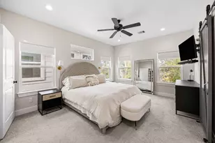 317 Sikes St, Houston, TX 77018 - Photo 19