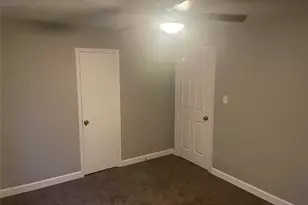 5959 Southgood St, Houston, TX 77033 - Photo 7