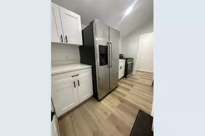 32 Farrell Street #C, Houston, TX 77022 - Photo 3