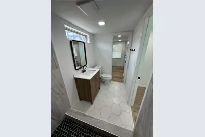 32 Farrell Street #C, Houston, TX 77022 - Photo 7