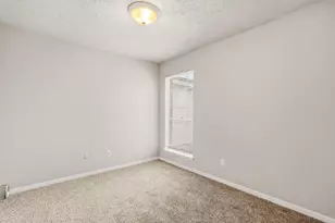 1310 Mossridge Dr, Missouri City, TX 77489 - Photo 9