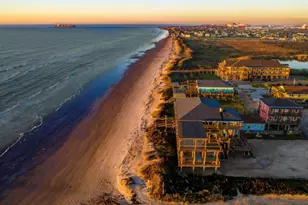 124 Howard Ave, Surfside Beach, TX 77541 - Photo 5