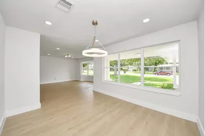 5455 N Crooked Creek Drive, Houston, TX 77017 - Photo 9