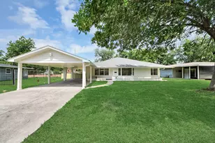 5455 N Crooked Creek Dr, Houston, TX 77017 - Photo 1
