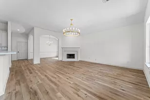 21823 Hannover Village Dr, Spring, TX 77388 - Photo 7