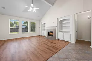 15214 Sky Brook Ln, Houston, TX 77044 - Photo 9