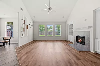 15214 Sky Brook Lane, Houston, TX 77044 - Photo 11