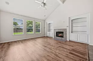 15214 Sky Brook Ln, Houston, TX 77044 - Photo 7