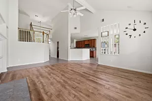 15214 Sky Brook Ln, Houston, TX 77044 - Photo 9