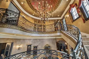 11095 Memorial Dr, Houston, TX 77024 - Photo 19