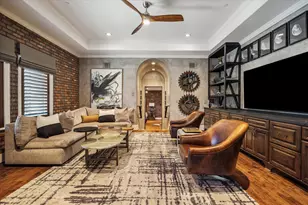 11095 Memorial Dr, Houston, TX 77024 - Photo 23