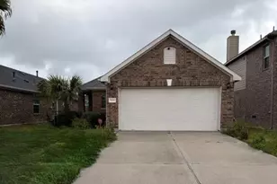 5211 Lagoon Ct, Bacliff, TX 77518 - Photo 1