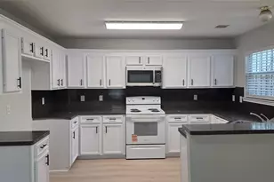 4121 Mallow St, Houston, TX 77051 - Photo 9