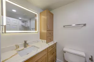 2001 Holcombe Blvd, Houston, TX 77030 - Photo 31