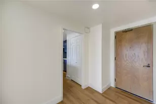 2001 Holcombe Blvd, Houston, TX 77030 - Photo 5