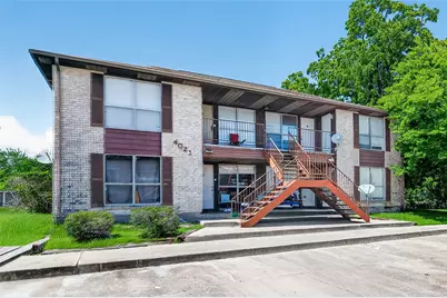 4021 Briar Hollow Drive, Dickinson, TX 77539 - Photo 3