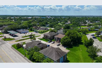 4021 Briar Hollow Drive, Dickinson, TX 77539 - Photo 21