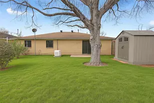 11807 S Ridgewood Cir, Houston, TX 77071 - Photo 15