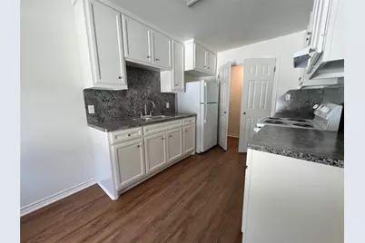 1231 Sycamore Avenue #B, Huntsville, TX 77340 - Photo 15