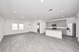 1310 Bison View Ln, Sealy, TX 77474 - Photo 5