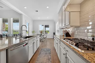 13823 Sturcombe Glen Trll, Rosharon, TX 77583 - Photo 13