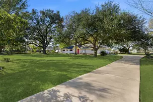 11902 Dover St, Houston, TX 77031 - Photo 9