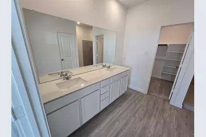 3008 Paradise Capri Drive, Katy, TX 77493 - Photo 5