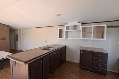 810 N Battlebell Road, Highlands, TX 77562 - Photo 3