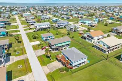 4107 Hardin Drive, Galveston, TX 77554 - Photo 3