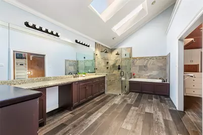 16 Kingwood Villas Court, Kingwood, TX 77339 - Photo 21